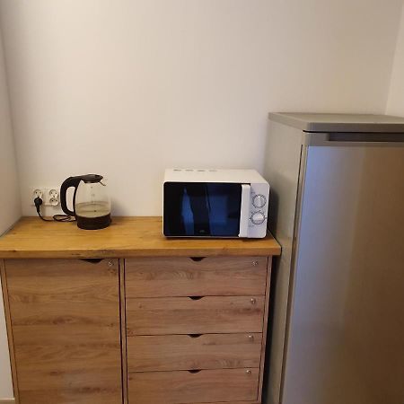 Hostel Mleczna - Metro Zacisze Warszawa Eksteriør billede