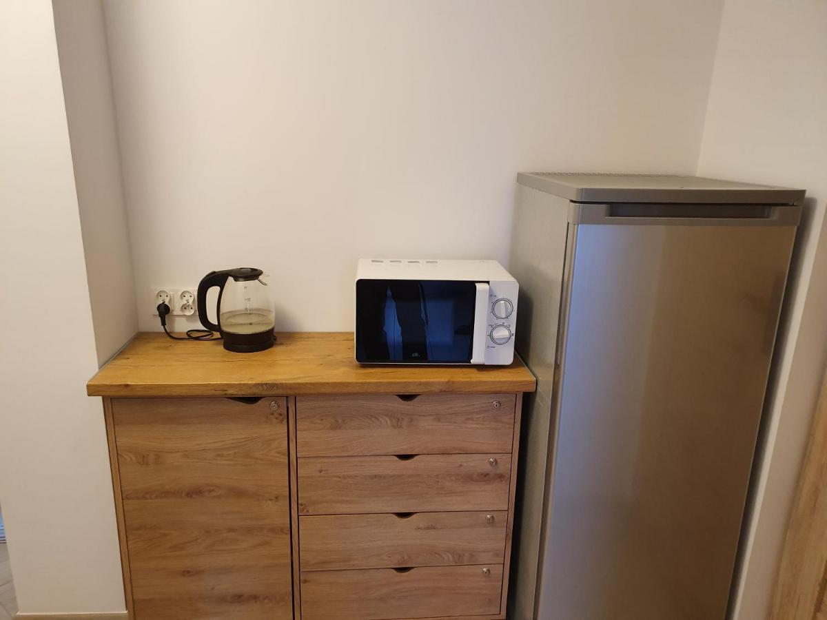 Hostel Mleczna - Metro Zacisze Warszawa Eksteriør billede